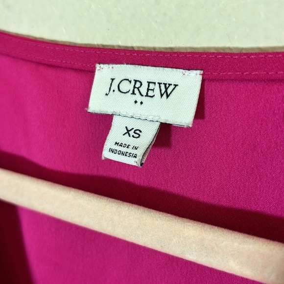 J. Crew Sleeveless cowlneck top in fuchsia size XS - Picture 5 of 9